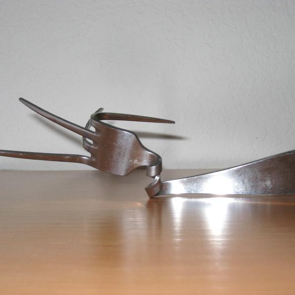 Quantum Spoon Bending: A Model for Healing & Transformation