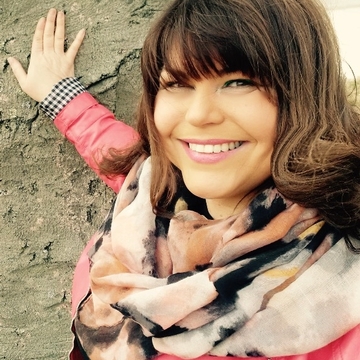 Intuitive Oracle Card Readings & Channeled Crystal Energy Healing Sessions with Carmen Hernandez