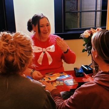 Evidential Mediumship & Tarot Readings with Sarah Tomkins